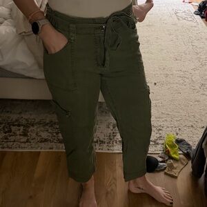 Old Navy Olive Green Cropped Pants